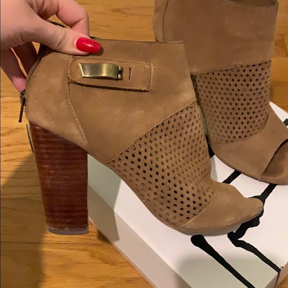 Dolce Vita Peep Toe Bootie - Picture 5 of 5